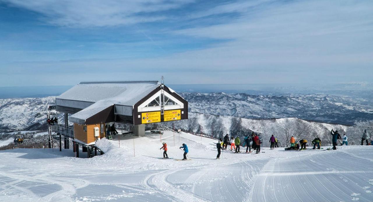 Nozawa Central Экстерьер фото